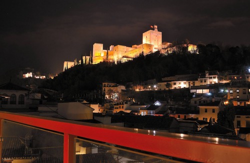 Albaicin Apartment | Attic, With Terrace And Rooms With Spectaculars Views To The Alhambra
