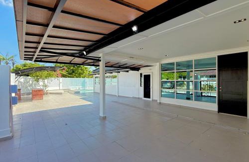 Subang Jaya Villa | Balinese Corner Private Pool Near Sunway Pyramid Upto 24P