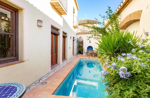 Pinos del Valle Villa | Beautiful Andalusian House with barbecue pool