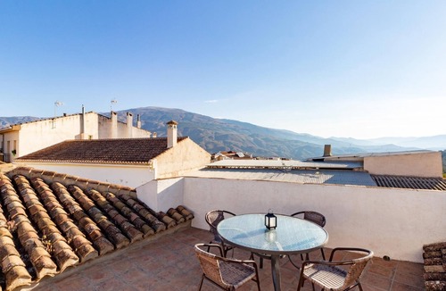Pinos del Valle Villa | Beautiful Andalusian House with barbecue pool