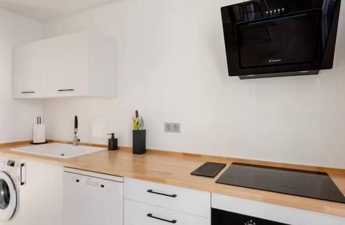 Genil Apartment | Beautiful apartment in the center of Granada