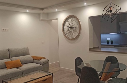 Genil Apartment | Beautiful brand new apartment in the center of Granada