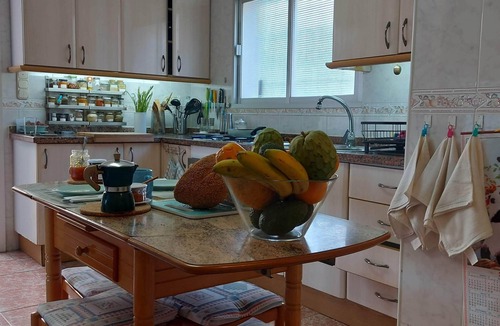 Velilla-Taramay House | Beautiful house with garden 3 minutes from the beach