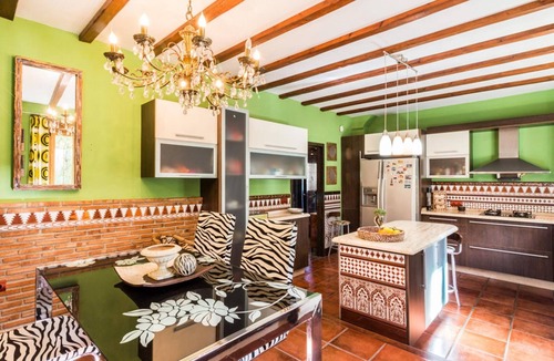 Padul Villa | Beautiful house with pool, garden and wifi
