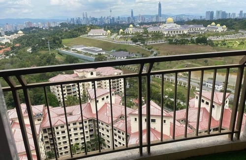 Sri Hartamas Condo | Beautiful spacious 3 bedroom!