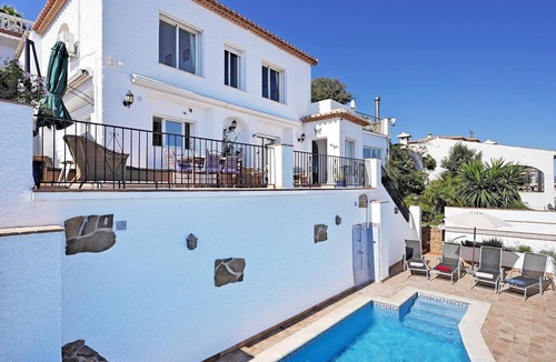 Salobrena Villa | Beautiful Villa with Sea Views, Pool, Garden & Wi-Fi