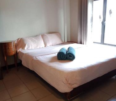Chinatown Hostel | Birdnest Guesthouse, Gaia Rooftop Cafe