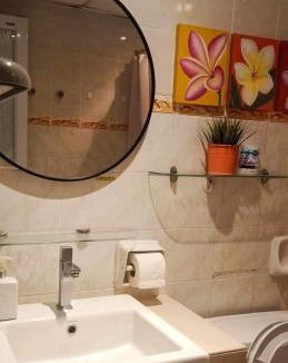 Kuala Lumpur House | Budget Single Bedroom at Suria Kipark Damansara with foldable mattress for 2 pax