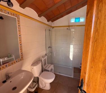 Baza House | Cabaña de la Vega