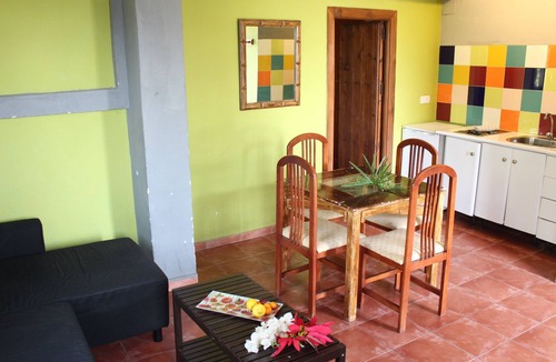 Velilla-Taramay RV Rental | Camping Tropical