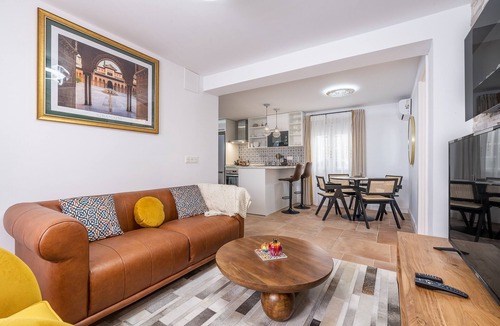 San Pedro Apartment | Casa al Andalus: Chic, Serene & Posh City Center Pad with WiFi and air conditioning!