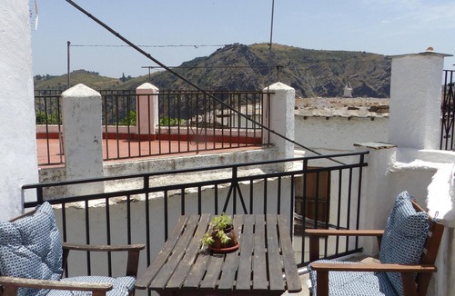 Busquistar Cottage | Casa Ana - Check out our amazing long-stay discounts!