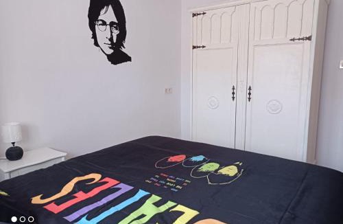 Pinos del Valle House | CASA BEATLES DEL VALLE