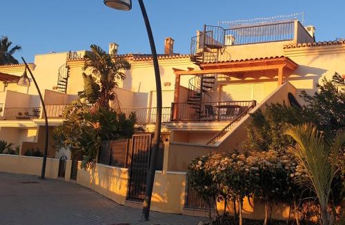 Velilla-Taramay House | Casa de la Suerte