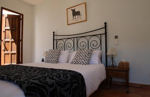 Pinos del Valle Bed & Breakfast | Casa del Patio