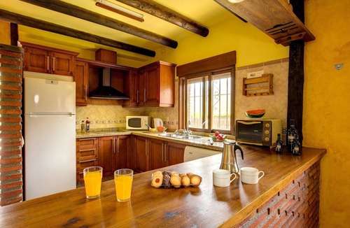Orgiva Villa | Casa El Valle - Two Bedroom Villa, Sleeps 4