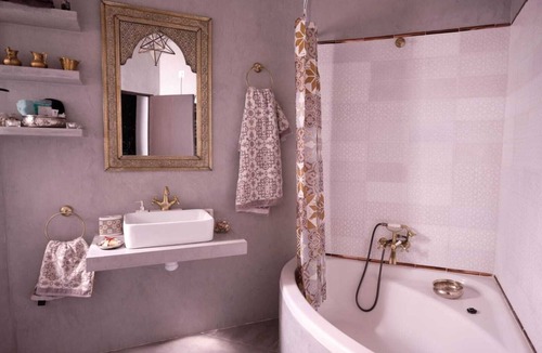 Albaicin House | Casa histórica en pleno centro del Albaicín, con hermosas vistas a la Alhambra.
