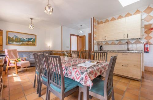 Barrio de la Vega House | Casa Hitos