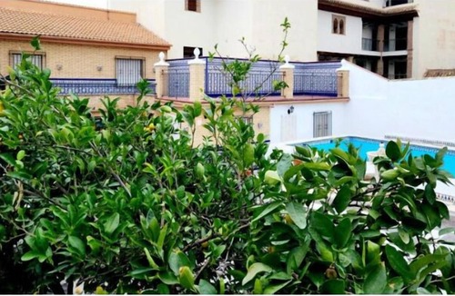 La Zubia House | Casa Ideal Para Tener una Estancia Agradable con Amigos o Familiares!