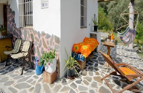 Lanjaron House | Casa Iris an idyllic house with spectacular mountain views in all directions