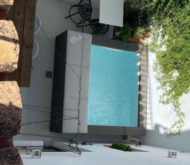 Pinos del Valle Bed & Breakfast | Casa Limon