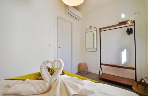 Beiro Villa | Casa Limon Patio y Parking