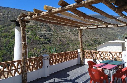 Pampaneira House | Casa Los Trillizos