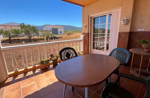 Policar House | Casa Marta Polícar Para Disfrutar de tu Escapada Rural Frente a Sierra Nevada