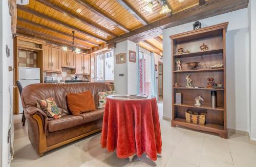 Illora House | Casa Petra