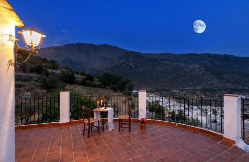 Trevelez House | Casa rural El Fuerte de Atabuey
