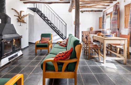 Trevelez House | Casa rural El Fuerte de Atabuey