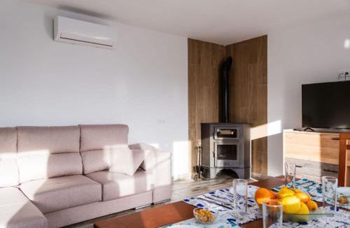 Lanjaron House | Casa rural La Canal