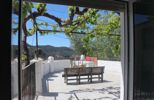 Atalbeitar House | Casa Violeta