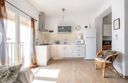 Padul House | Casa VistaAlegre. Cozy village house. Private pool near Granada.