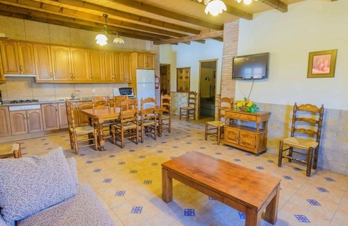 Montefrio Villa | Casas de Paquita - El Establo Montefrío by Ruralidays