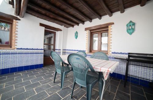 Jerez del Marquesado House | Casas rurales los castaños