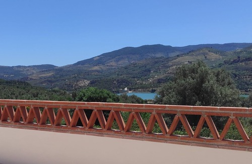 Beznar House | Casita with lake view - mountains, coast & city nearby