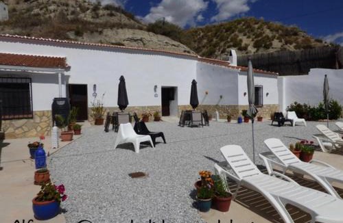 Castillejar Apartment | Cave Holidays Andalucia