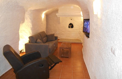 Cuevas del Campo House | Cave house, adventure vacation, ideal for relaxing