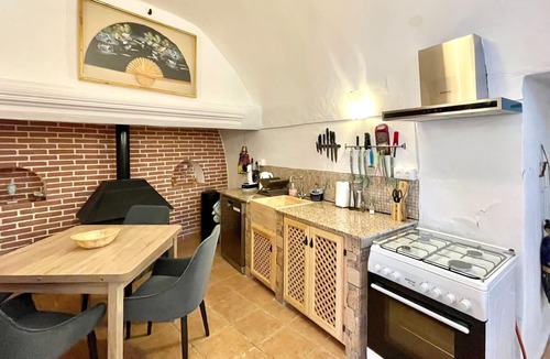 Cullar House | Cave house Ed with pool and facilities for PRM