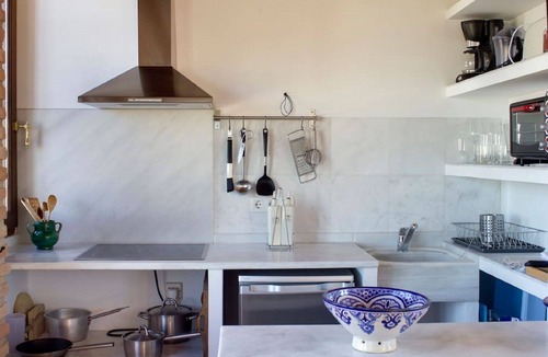 Churriana de la Vega Cottage | Charming rural house with swimming pool 3 km from the city of Granada. parking
