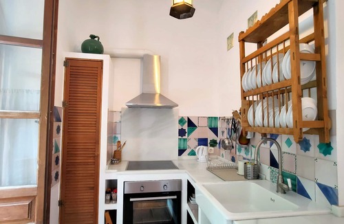 Churriana de la Vega House | Charming rural house with swimming pool 3 km from the city of Granada. parking