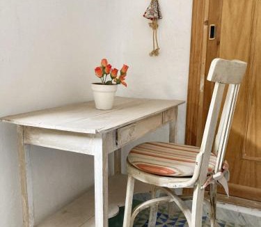 Albunol Apartment | Charming Apartment in Albuñol, 90 m², Near Amenities