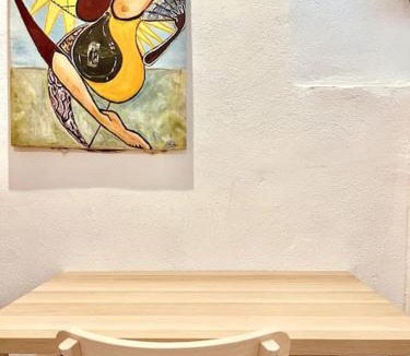 Albaicin Apartment | Charming Spacious Albayzin Apartment