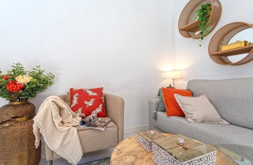 Central District Apartment | Charming studio near the Cathedral. Zacatin 302