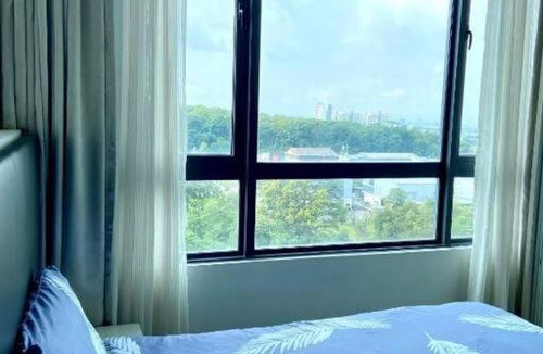 Kampung Bukit Dukong Apartment | Cheras Romantic Studio House with free Netflix and wifi