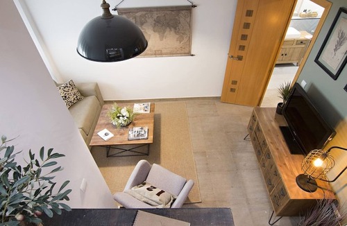 Central District Apartment | Chezmoihomes Cathedral Apartment 1BR