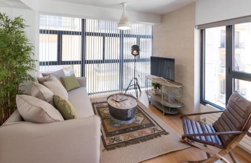 Central District Apartment | Chezmoihomes Plaza Nueva Deluxe