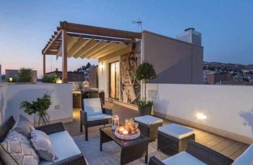 Central District Apartment | Chezmoihomes Plaza Nueva Luxury
