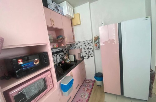 Kajang Apartment | Chic 2-bedroom apartment with AC and fitness room in vibrant Kajang